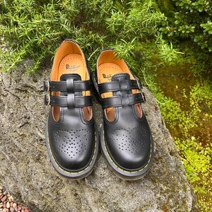 Dr. Martens Black Mary Jane smooth Shoes with Chunky Soles